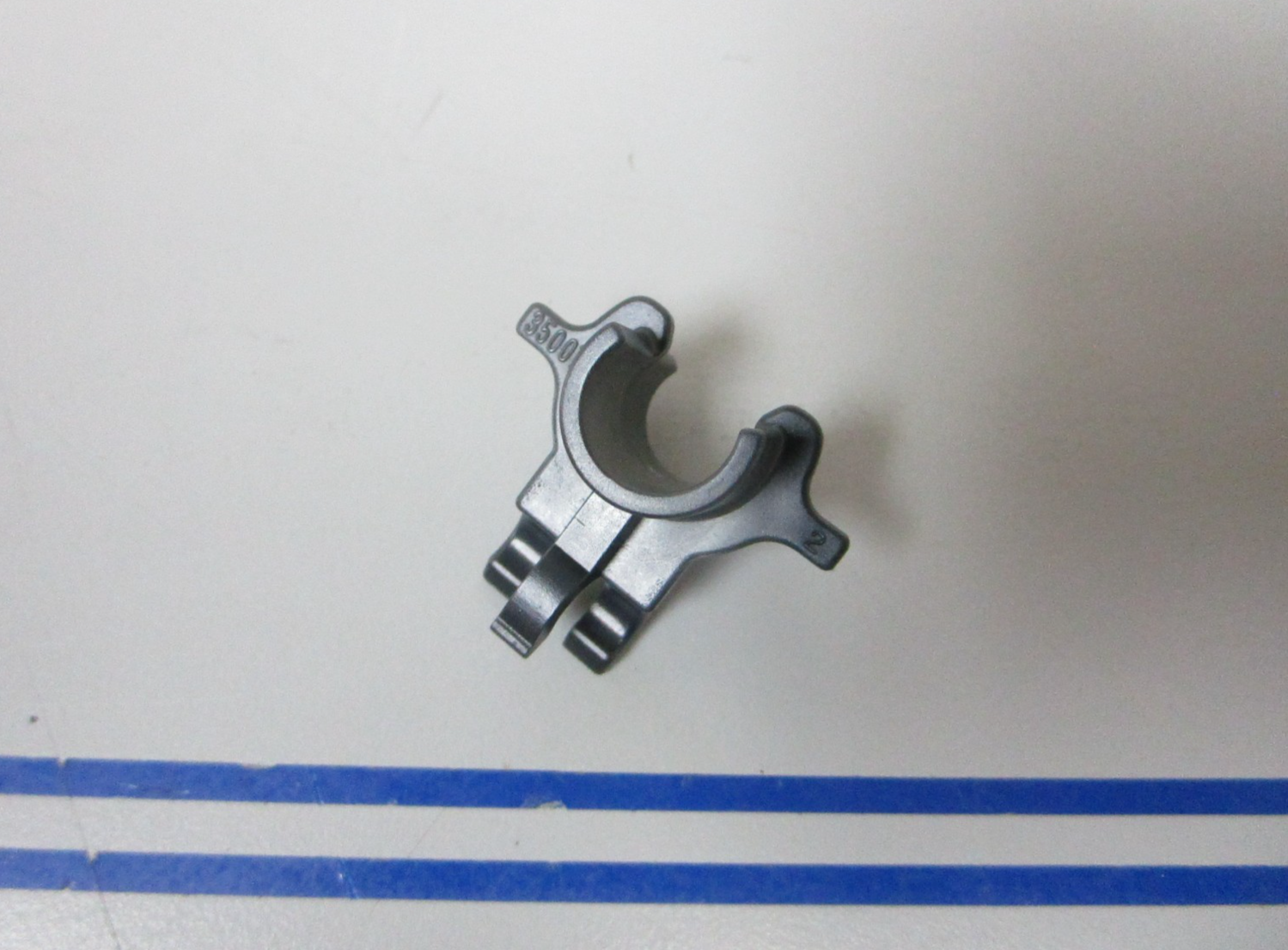 *NEW OEM* 0810 OMC Johnson Evinrude High Tension Lead Retainer 350071 0350071