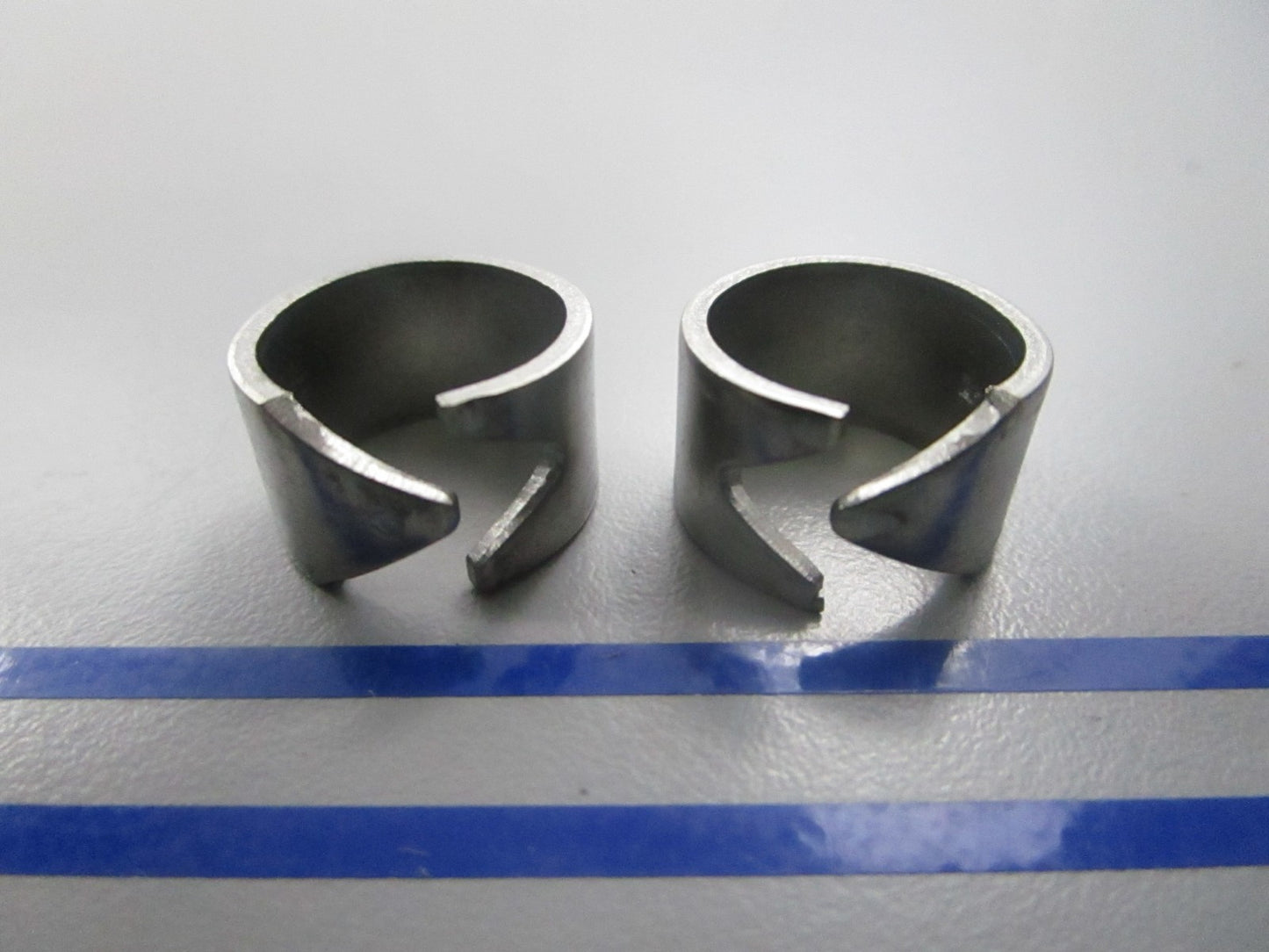 NEW OEM (LOT OF 2) 332-70201-0 332702010 Tohatsu Clamp 0810