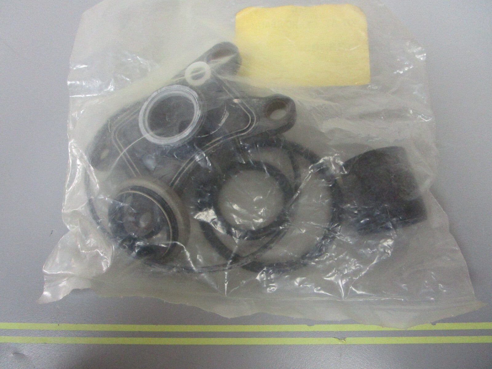 *NEW OEM* 0720 OMC Johnson Evinrude Volvo Gearcase Seal Kit 3850597