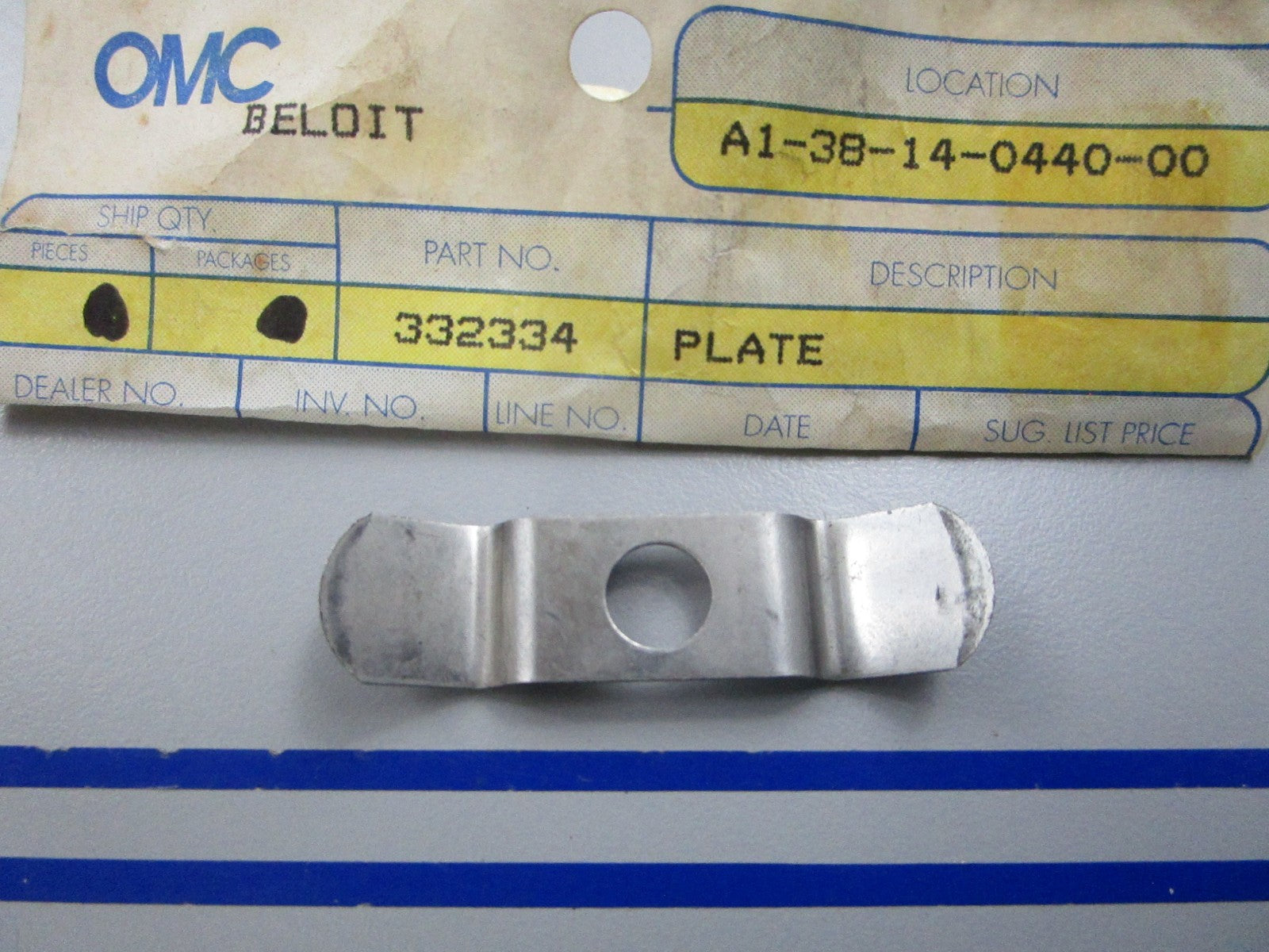 NEW OEM 332334 0332334 OMC Johnson Evinrude Plate 0810