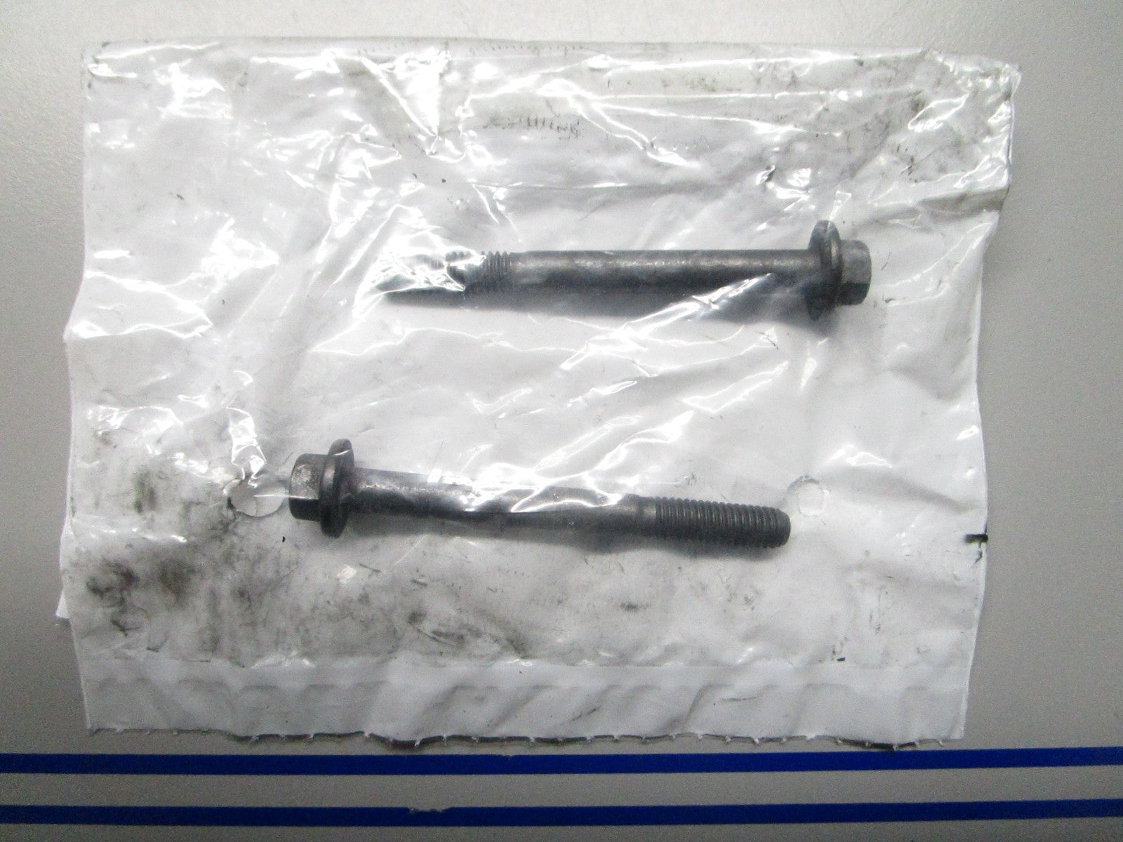 *NEW OEM* (LOT OF 2) 0810 Cummins Flange Head Cap Screw 4377682
