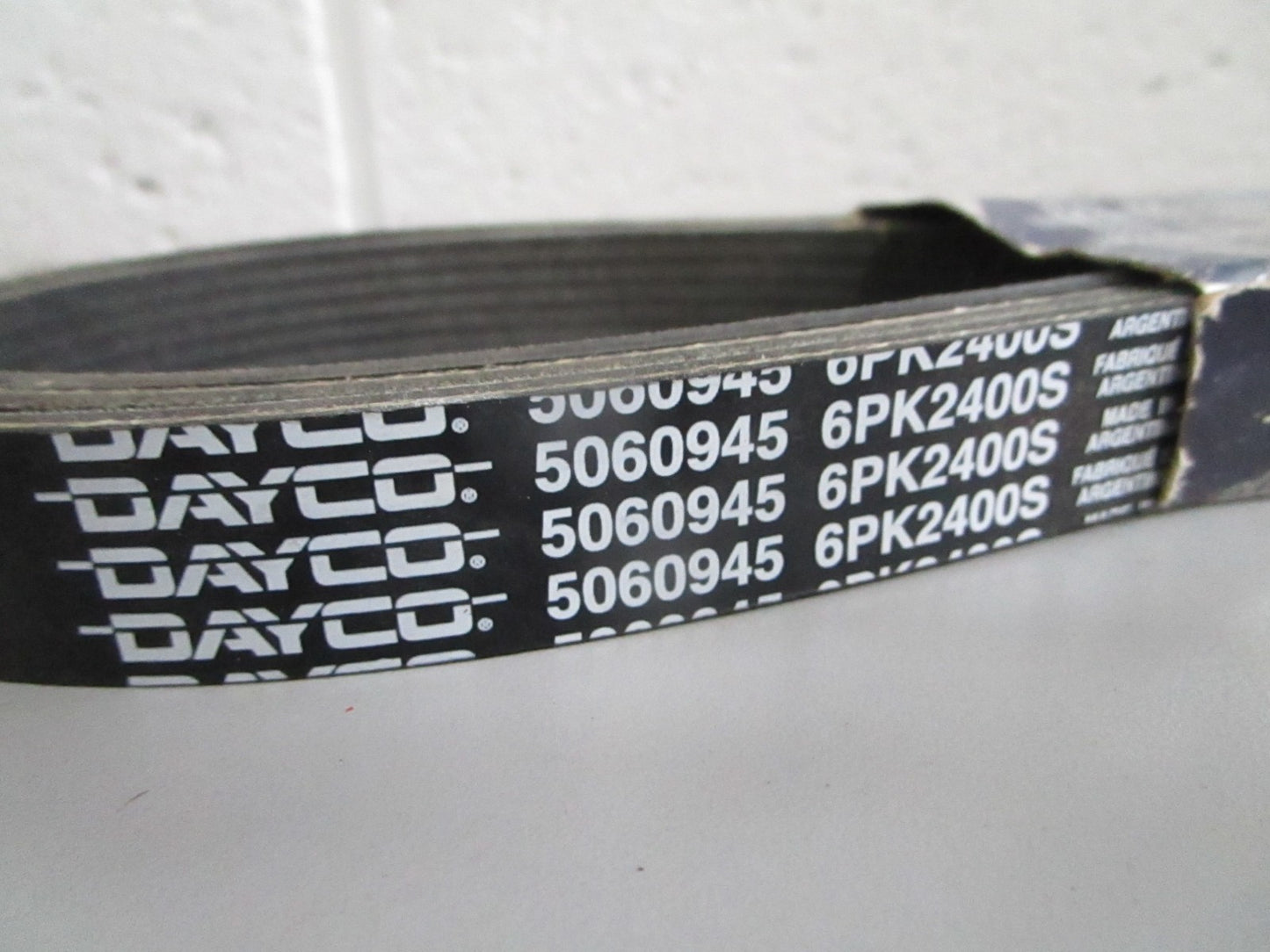 NEW OEM 5060945 Dayco Serpentine Belt 0820