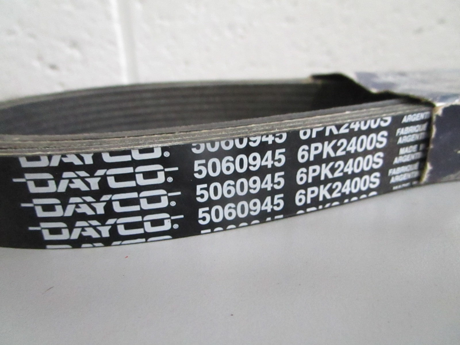 NEW OEM 5060945 Dayco Serpentine Belt 0820