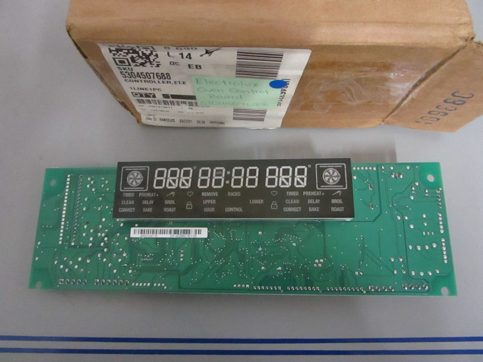 NEW OEM 5304507688 Electrolux Oven Control Board 0820