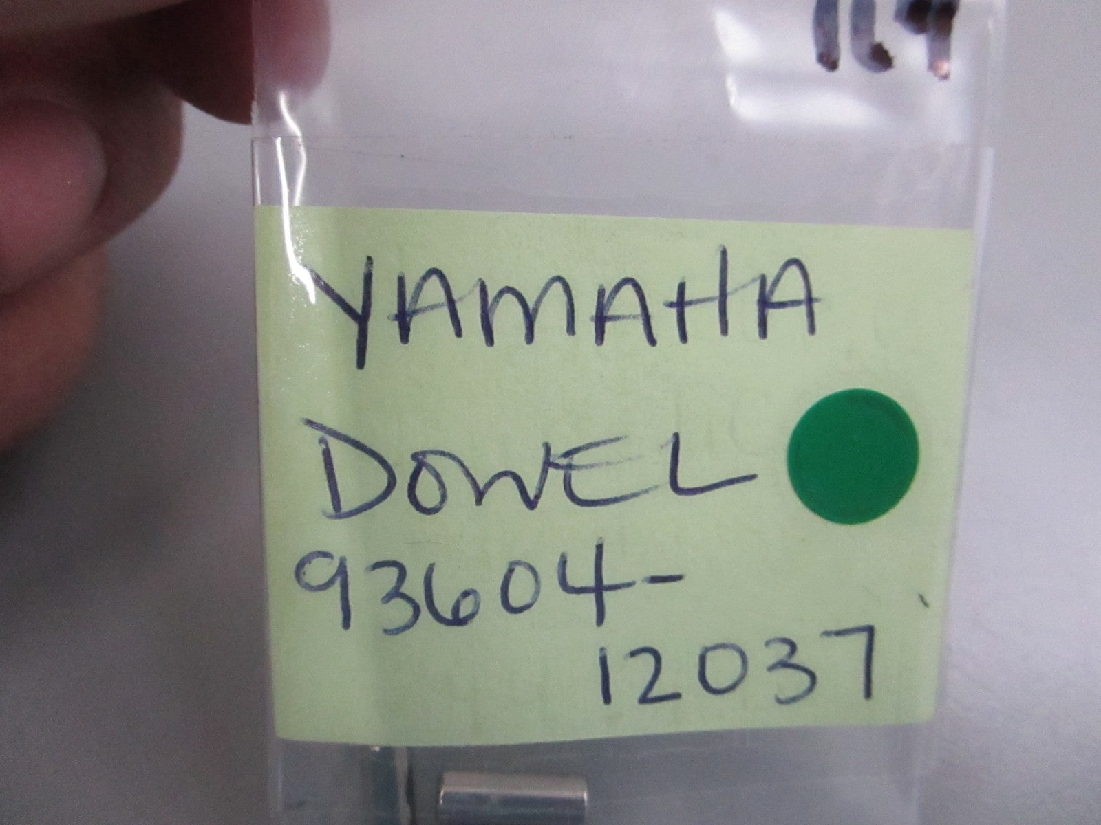 NEW OEM (LOT OF 4) 93604-12037-00 Yamaha Dowel 0810