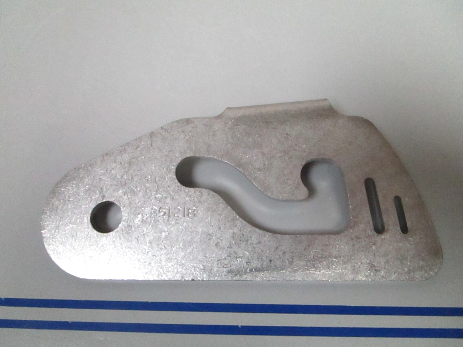 *NEW OEM* 0810 OMC Johnson Evinrude Starboard Stop Link 351218 0351218