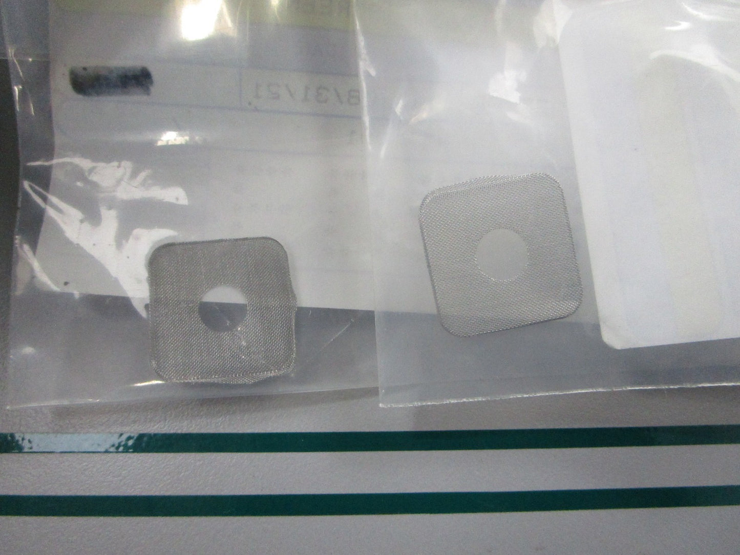 NEW OEM (LOT OF 2) 312633 0312633 OMC Johnson Evinrude Screen 0810