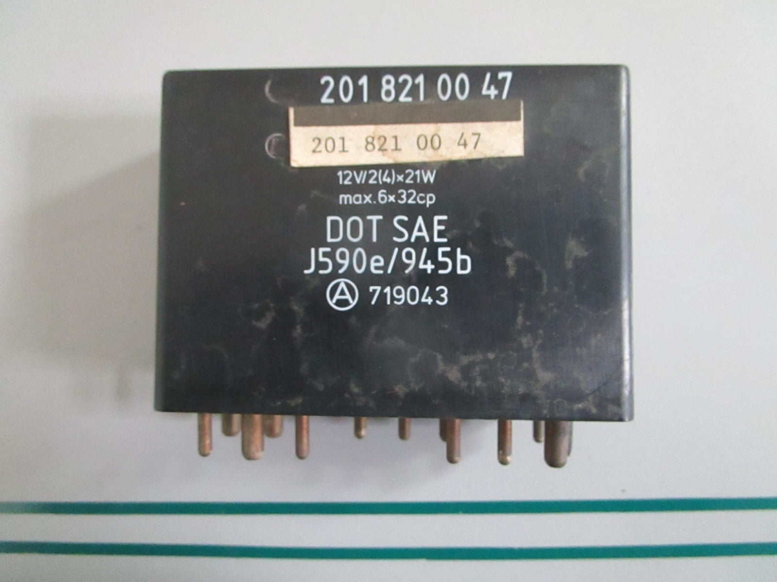NEW OEM 2018210247 Mercedes-Benz Multi-Purpose Relay 0820