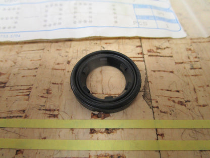 *NEW OEM* 0810 OMC Johnson Evinrude Thermostat Seal 335981 0335981