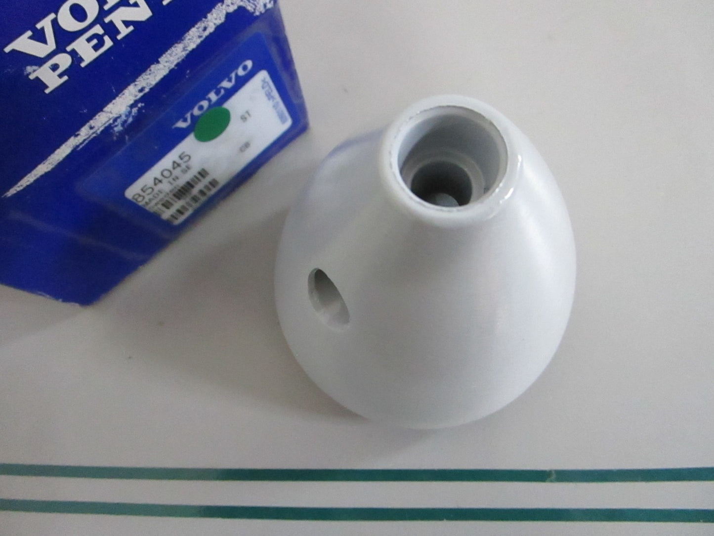 Volvo Penta 854045 Aquamatic Propeller Cone Spinner AQ 200 280 290 NEW OEM 0820
