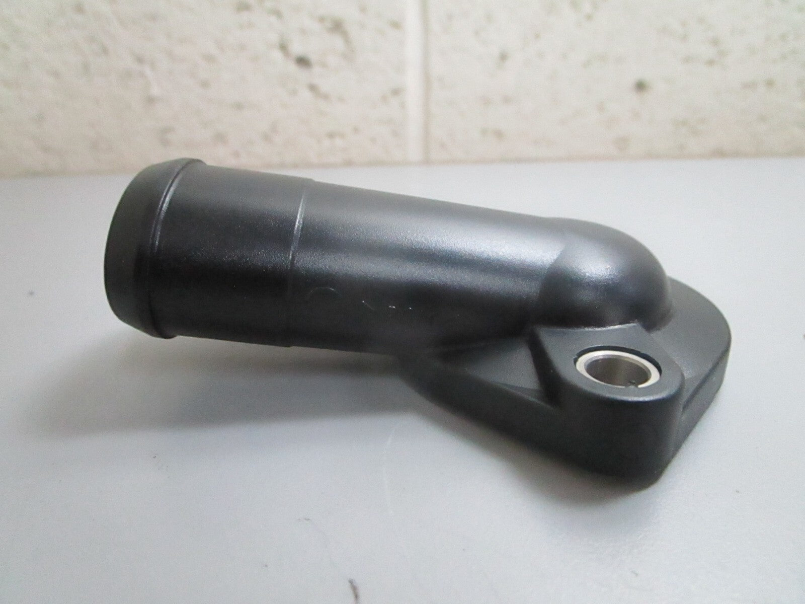 *NEW OEM* 0820 Volvo Penta Water Hose Connector 872752