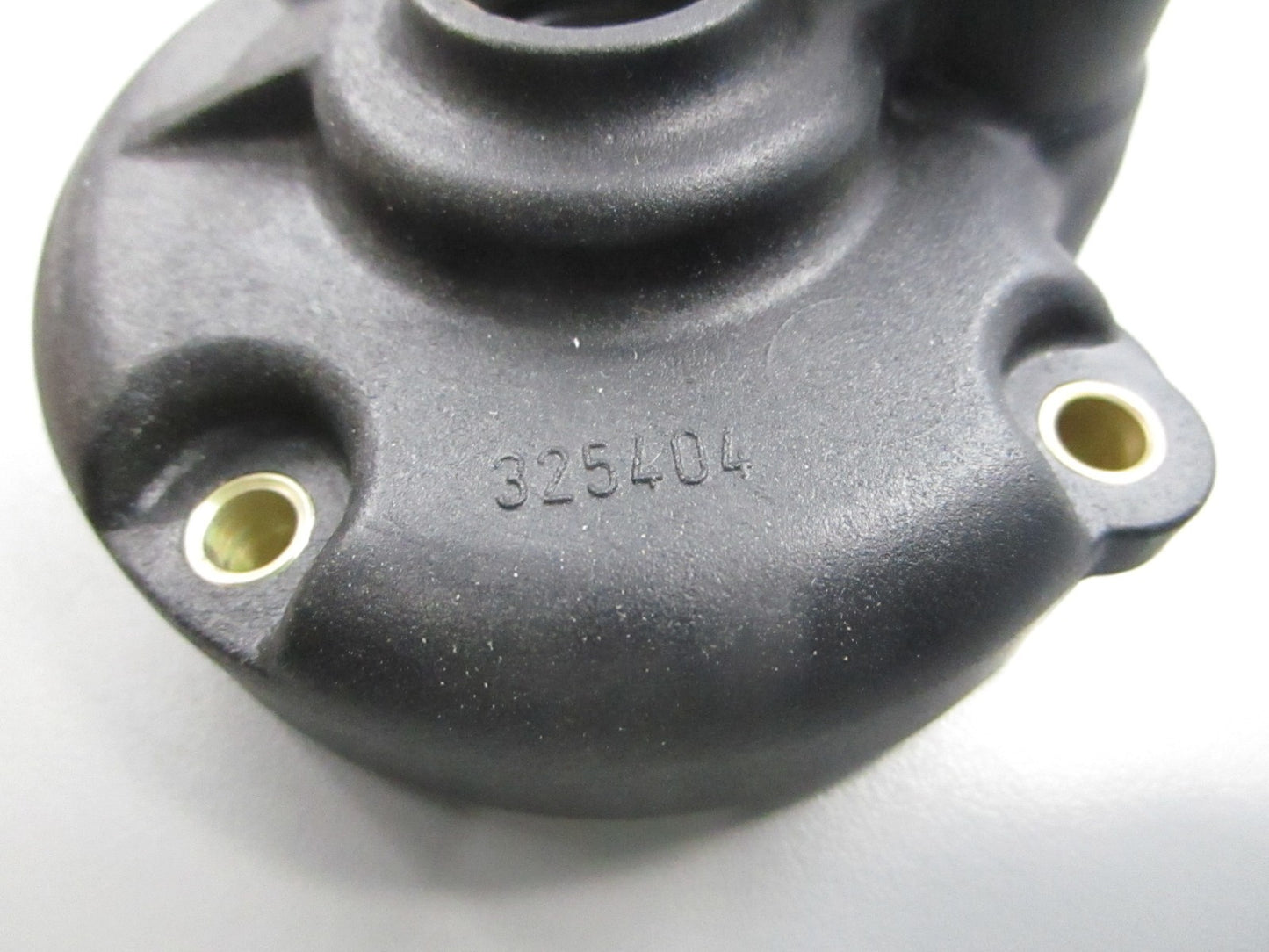 NEW OEM 390613 0390613 OMC Johnson Evinrude Water Pump Impeller Housing 0810