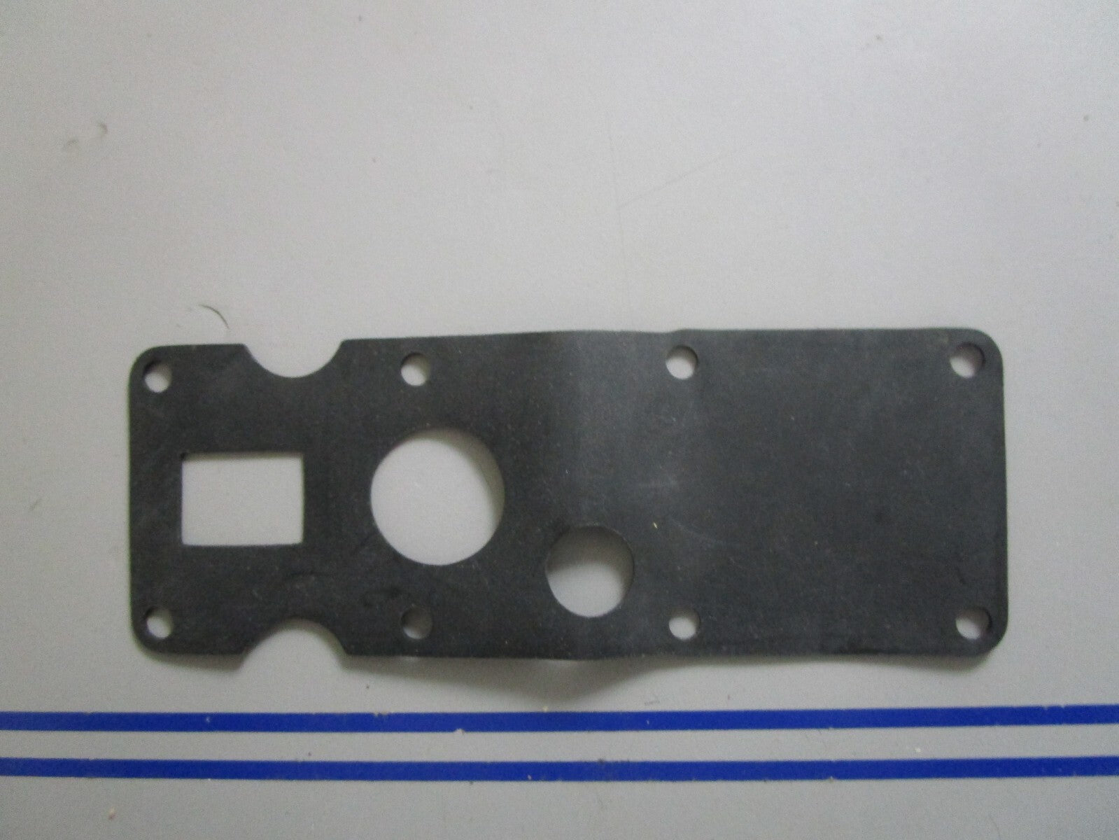 *NEW OEM* 0810 OMC Johnson Evinrude Diaphragm 305715 0305715