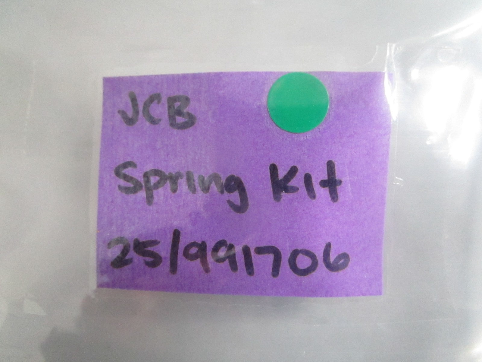 NEW OEM 25/991706 JCB Spring Kit 0820
