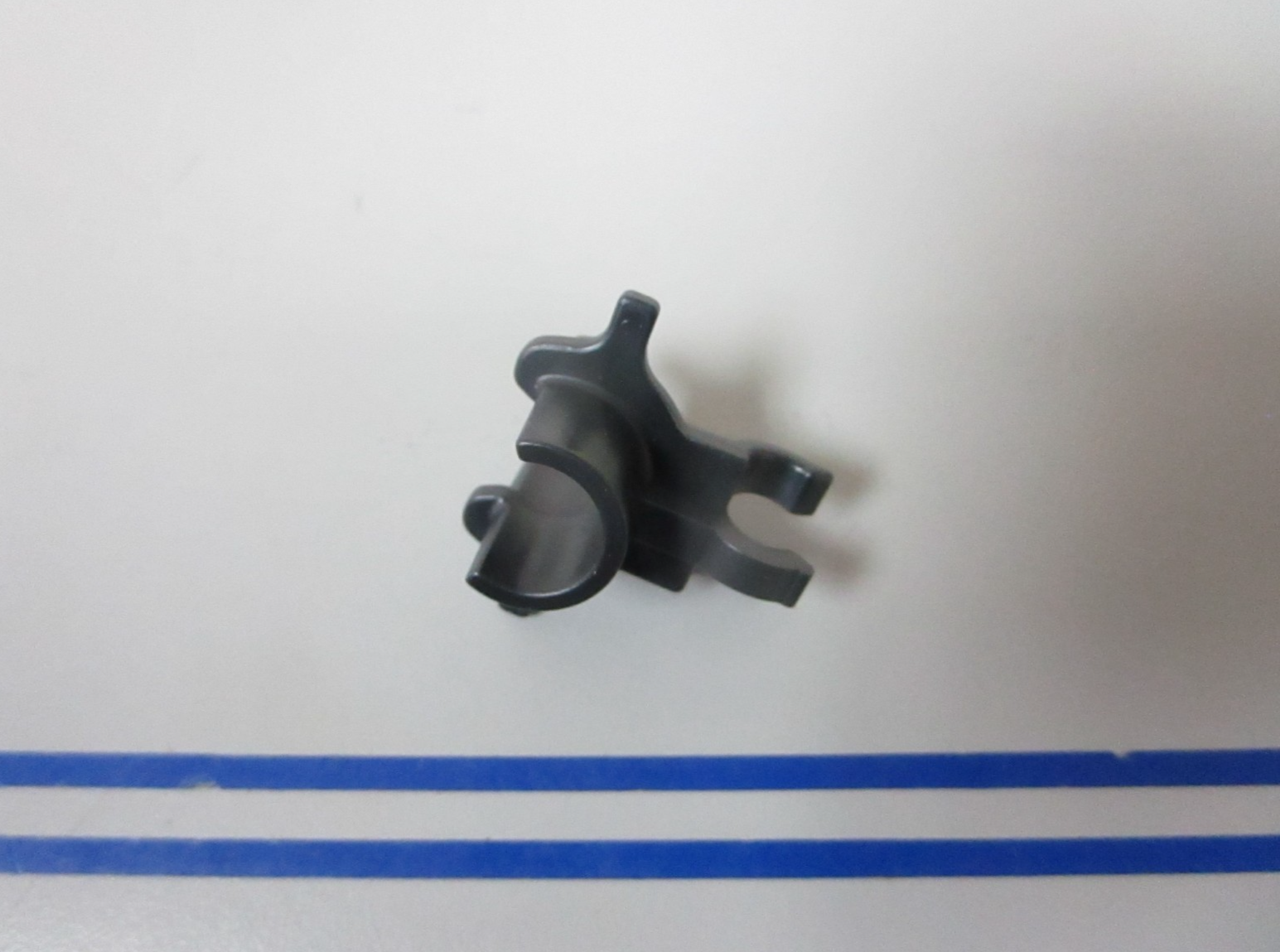 *NEW OEM* 0810 OMC Johnson Evinrude High Tension Lead Retainer 350071 0350071