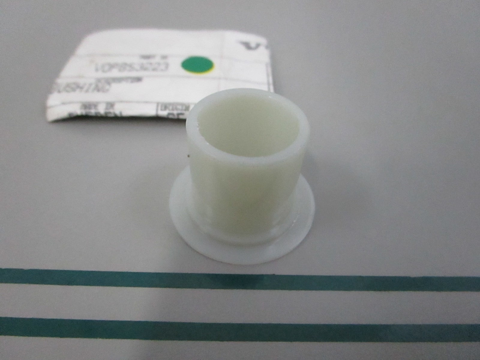 NEW OEM 853223 Volvo Penta Bushing 0810