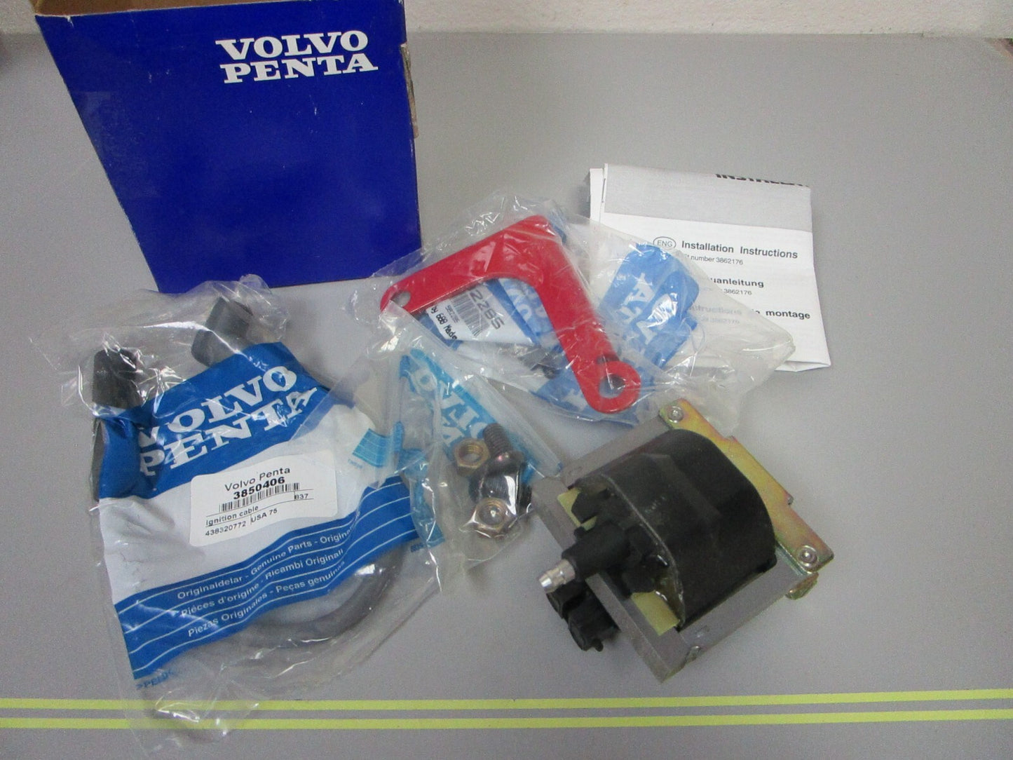 *NEW OEM* 0720 Volvo Penta Ignition Coil Kit 3862176