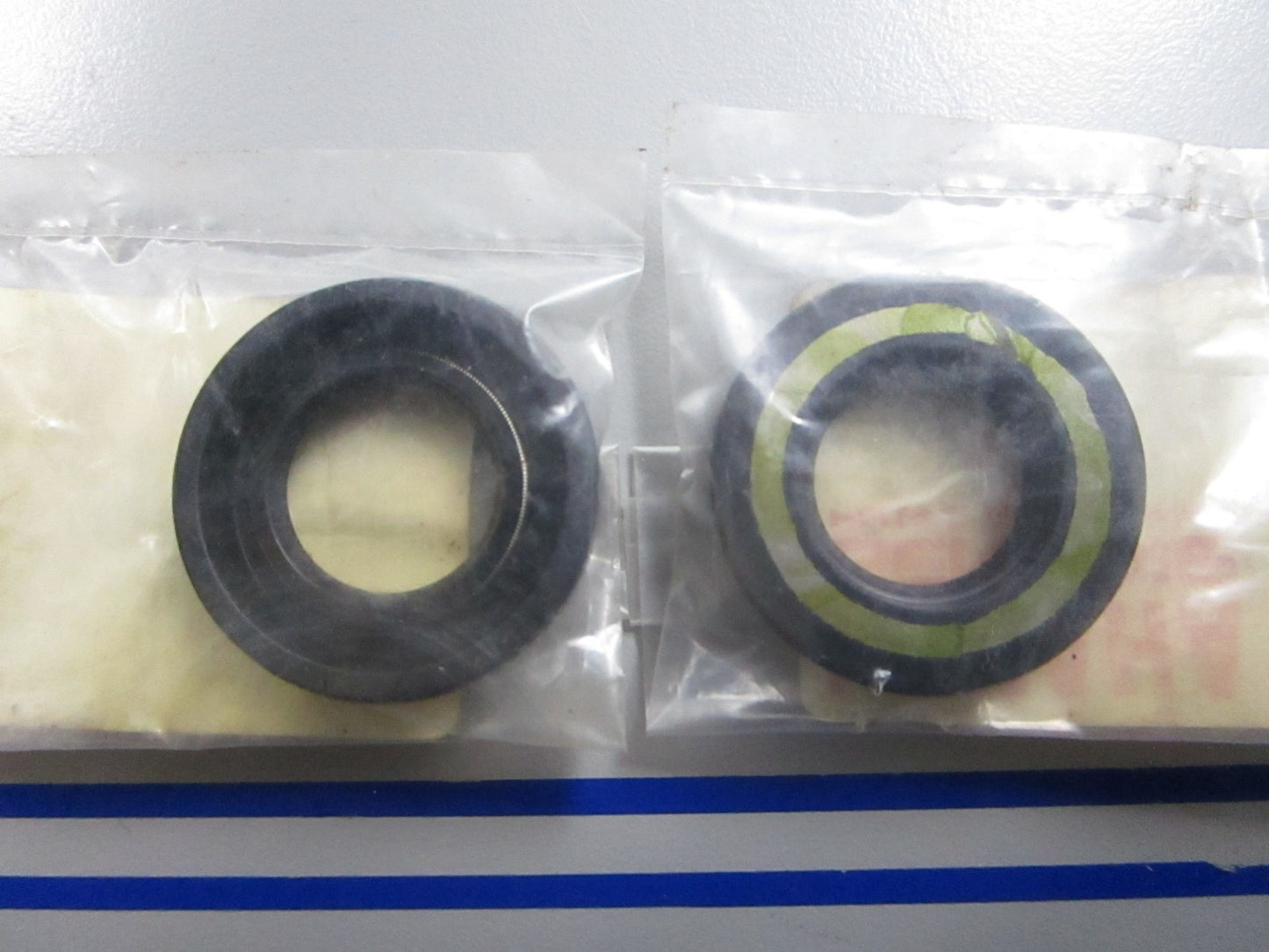 *NEW OEM* (LOT OF 2) 0810 Yamaha Oil Seal 93101-16M36-00