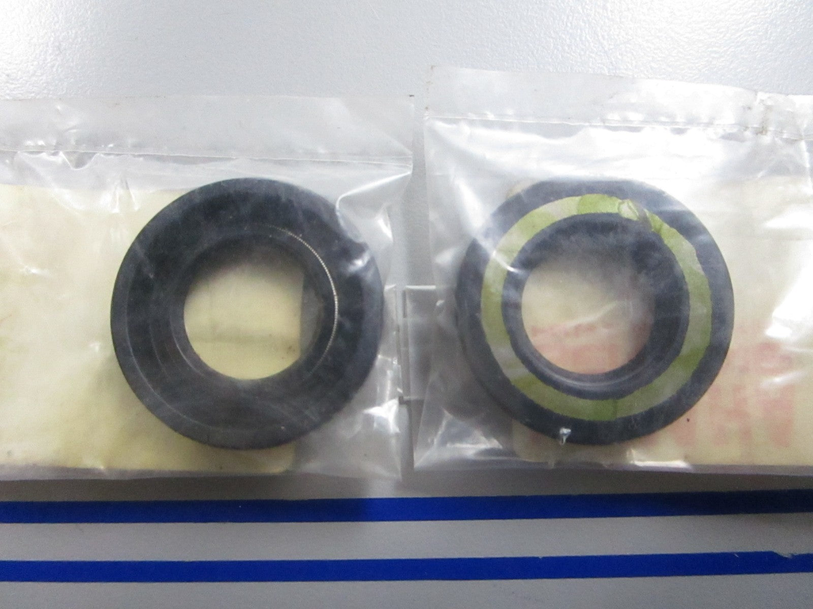 *NEW OEM* (LOT OF 2) 0810 Yamaha Oil Seal 93101-16M36-00