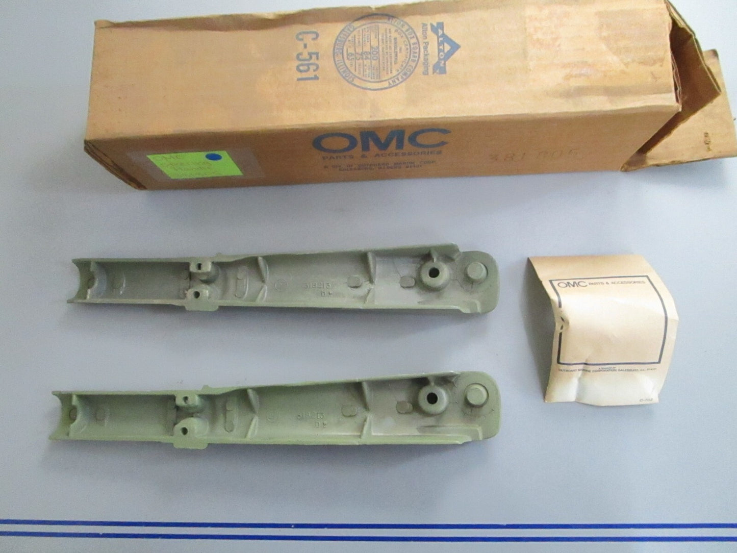 *NEW OEM* 0820 OMC Johnson Evinrude Steering Handle 381805 0381805