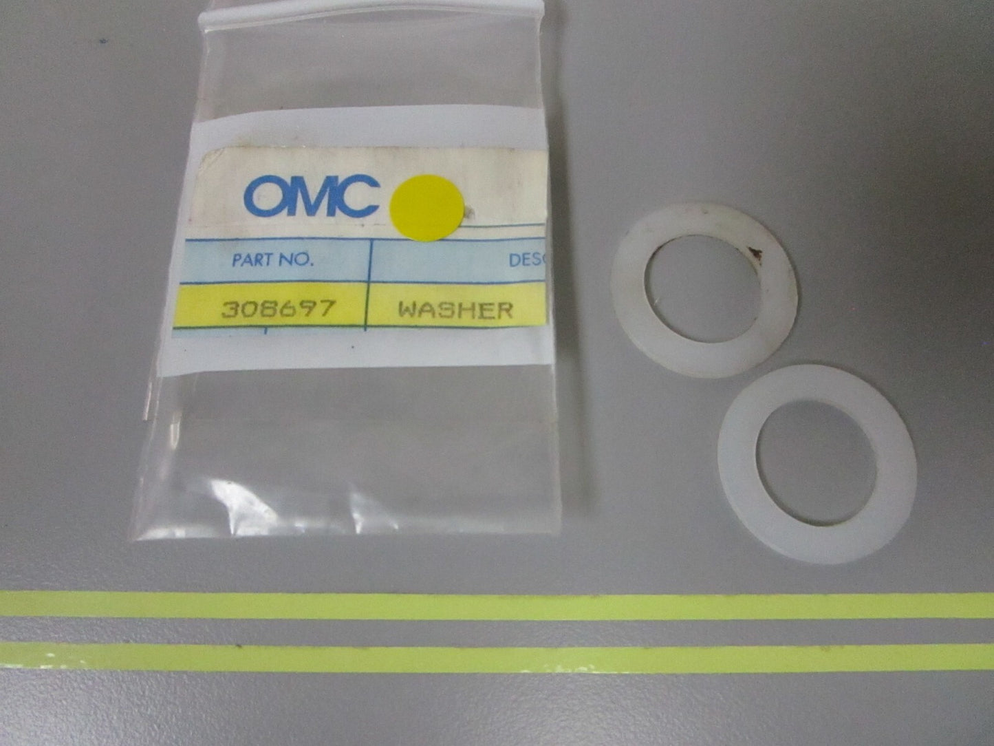 *NEW OEM* (LOT OF 2) 0810 OMC Johnson Evinrude Washer 308697 0308697