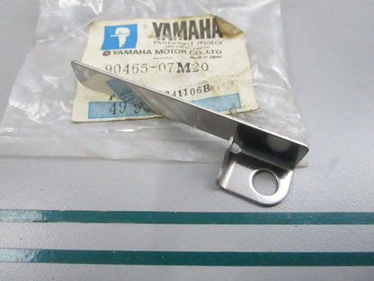 NEW OEM 90465-07M20-00 Yamaha Clamp 0810