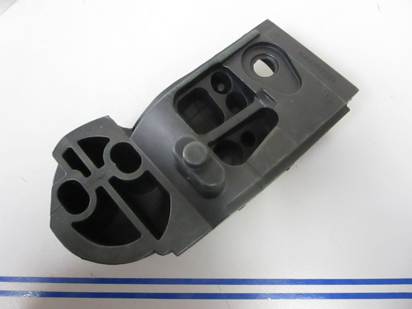 *NEW OEM* 0720 Mercury Quicksilver Grommet 25-8M0028682