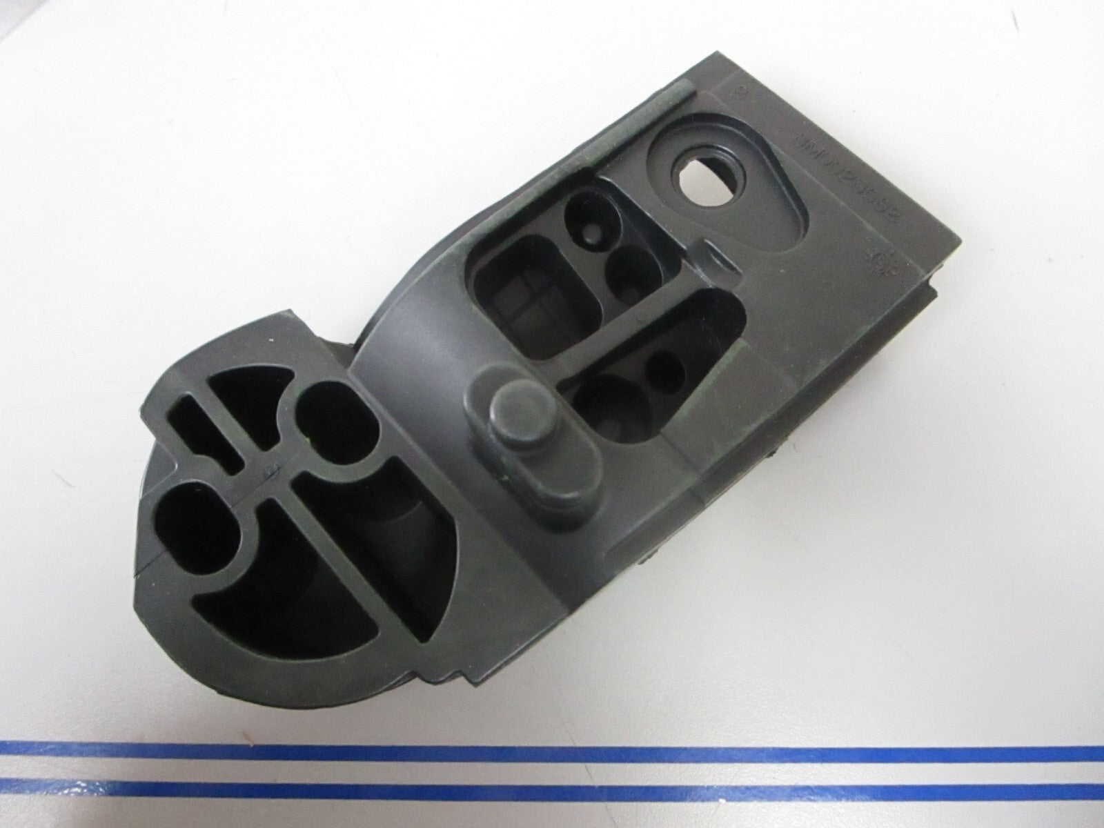 *NEW OEM* 0720 Mercury Quicksilver Grommet 25-8M0028682