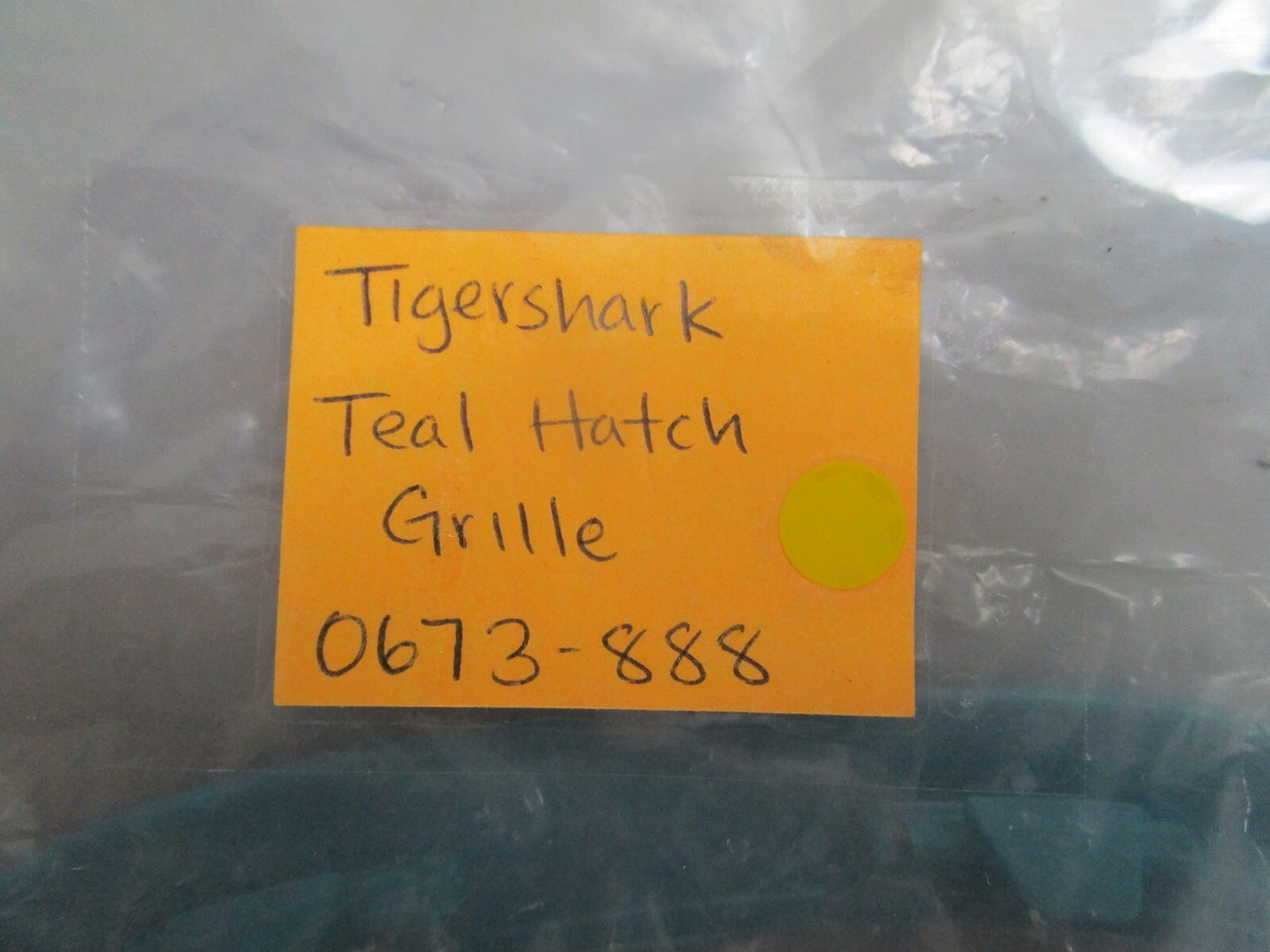 *NEW* 0810 Tigershark Teal Hatch Grille 0673-888