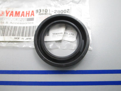 NEW OEM 93101-28002-00 Yamaha Oil Seal 0810