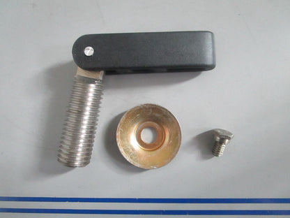NEW OEM 391434 0391434 OMC Johnson Evinrude Clamp Bracket Screw Kit 0820