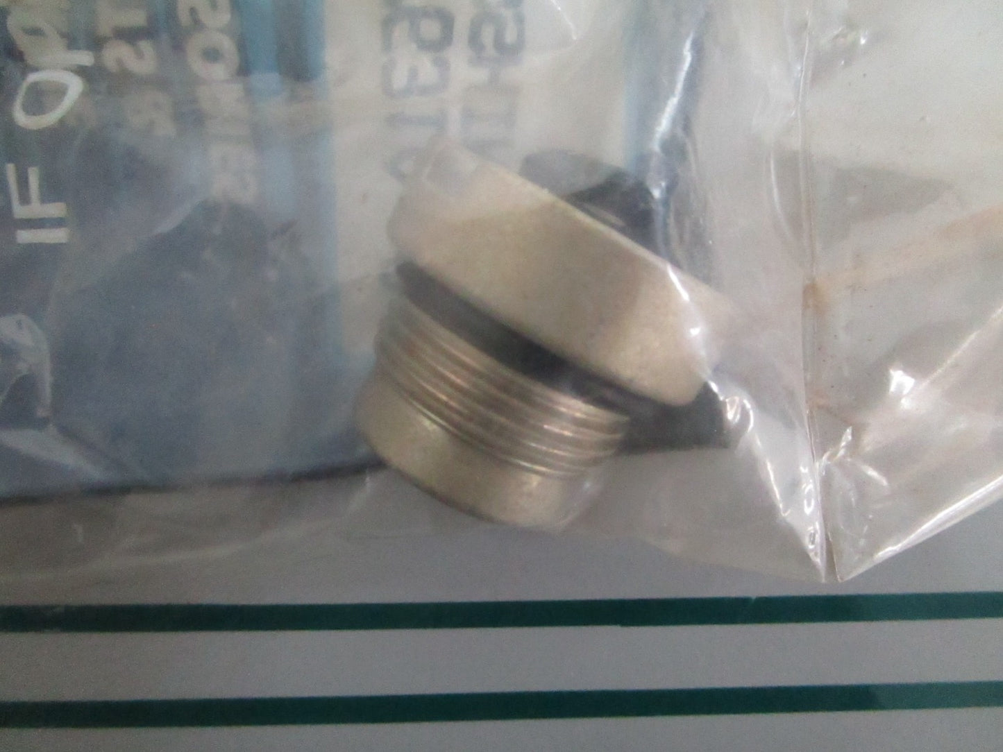 NEW OEM 23-77631A2 Mercury Quicksilver Bushing Assy 0820