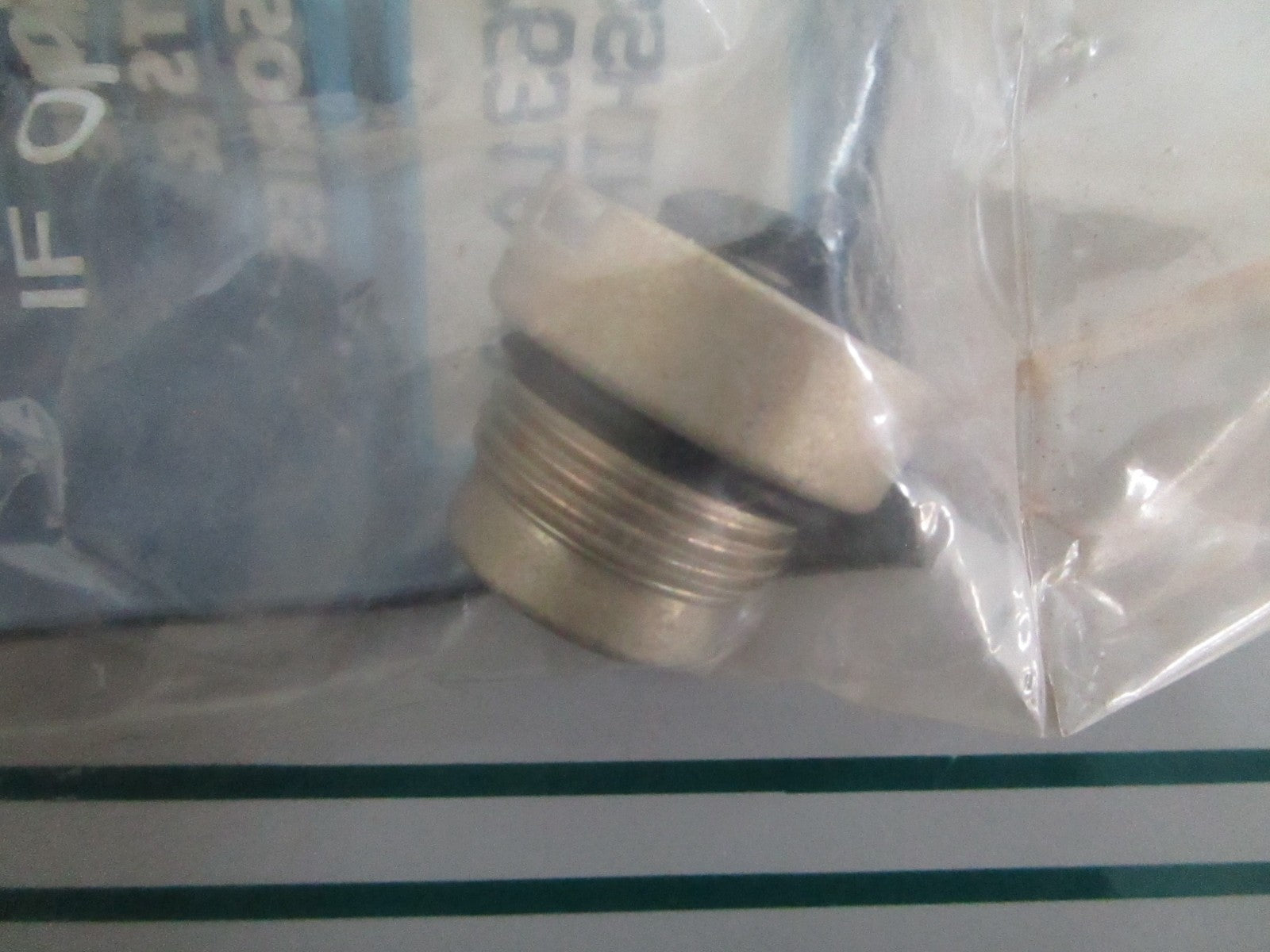NEW OEM 23-77631A2 Mercury Quicksilver Bushing Assy 0820