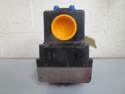 *NEW OEM* 0820 John Deere Brake Valve SJ28992