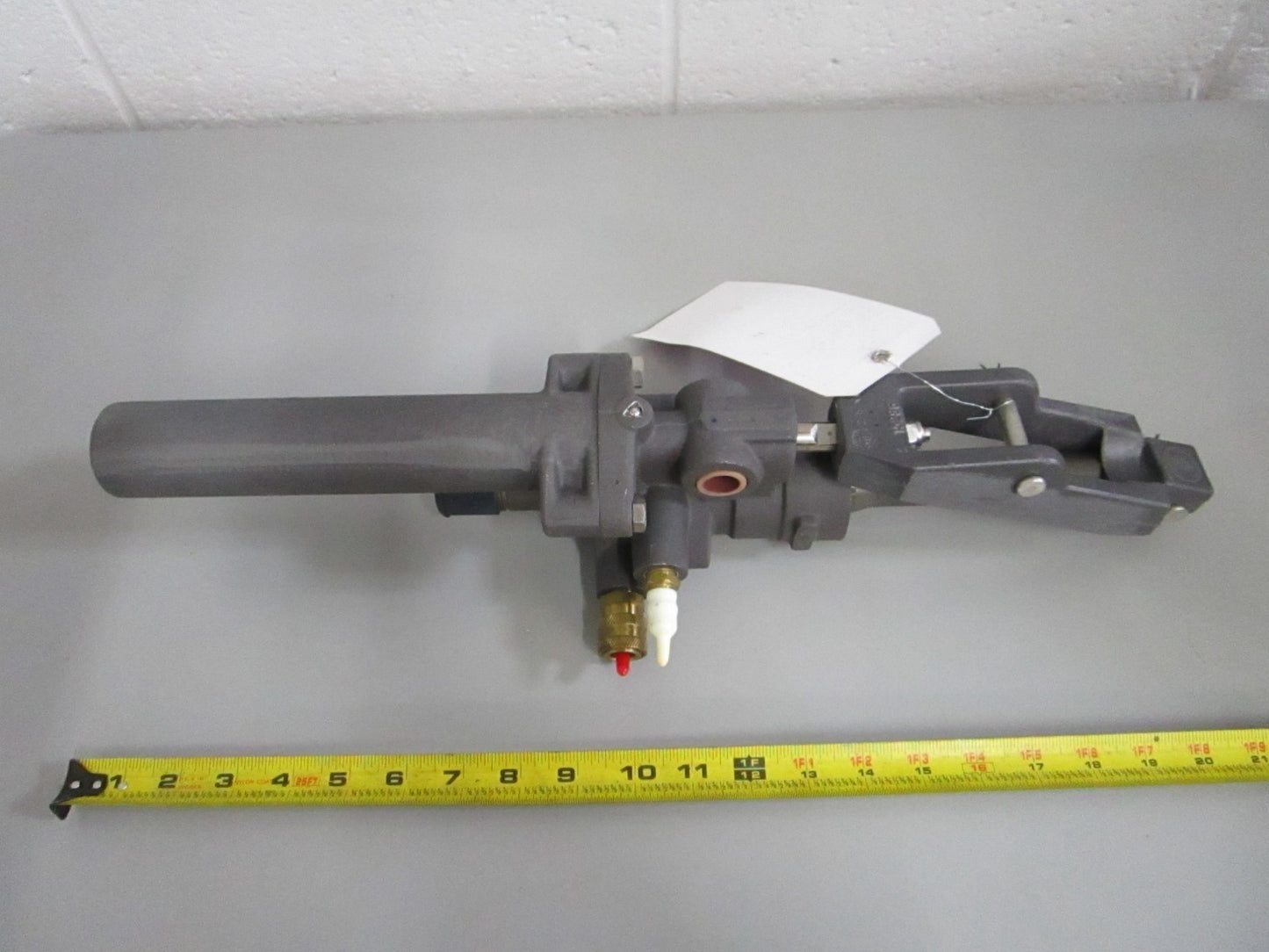 NEW OEM 866200A01 8M0063382 Mercury Quicksilver Steering Cylinder 0820
