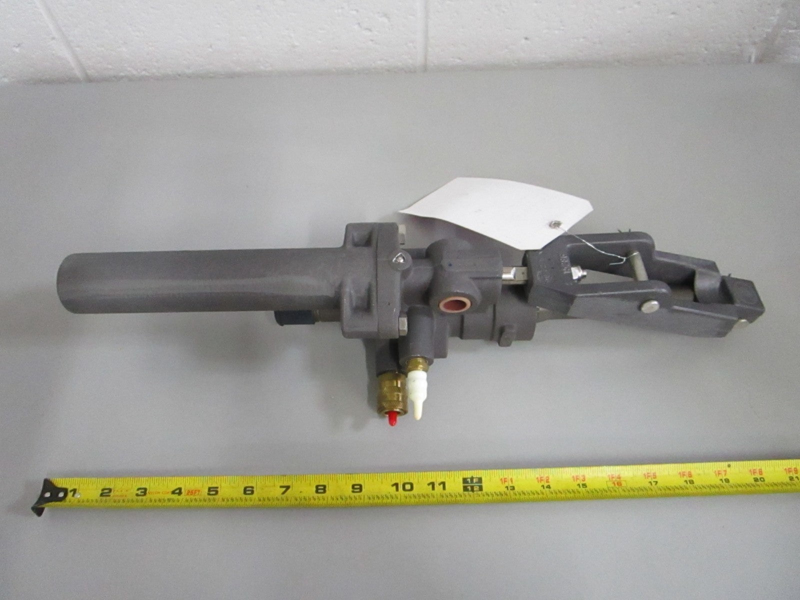 NEW OEM 866200A01 8M0063382 Mercury Quicksilver Steering Cylinder 0820