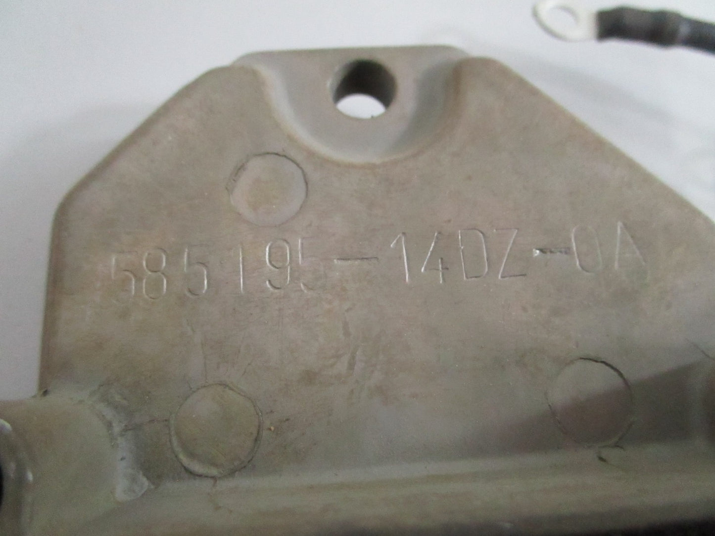 NEW OEM 585195 0585195 OMC Johnson Evinrude Rectifier/Regulator 0820
