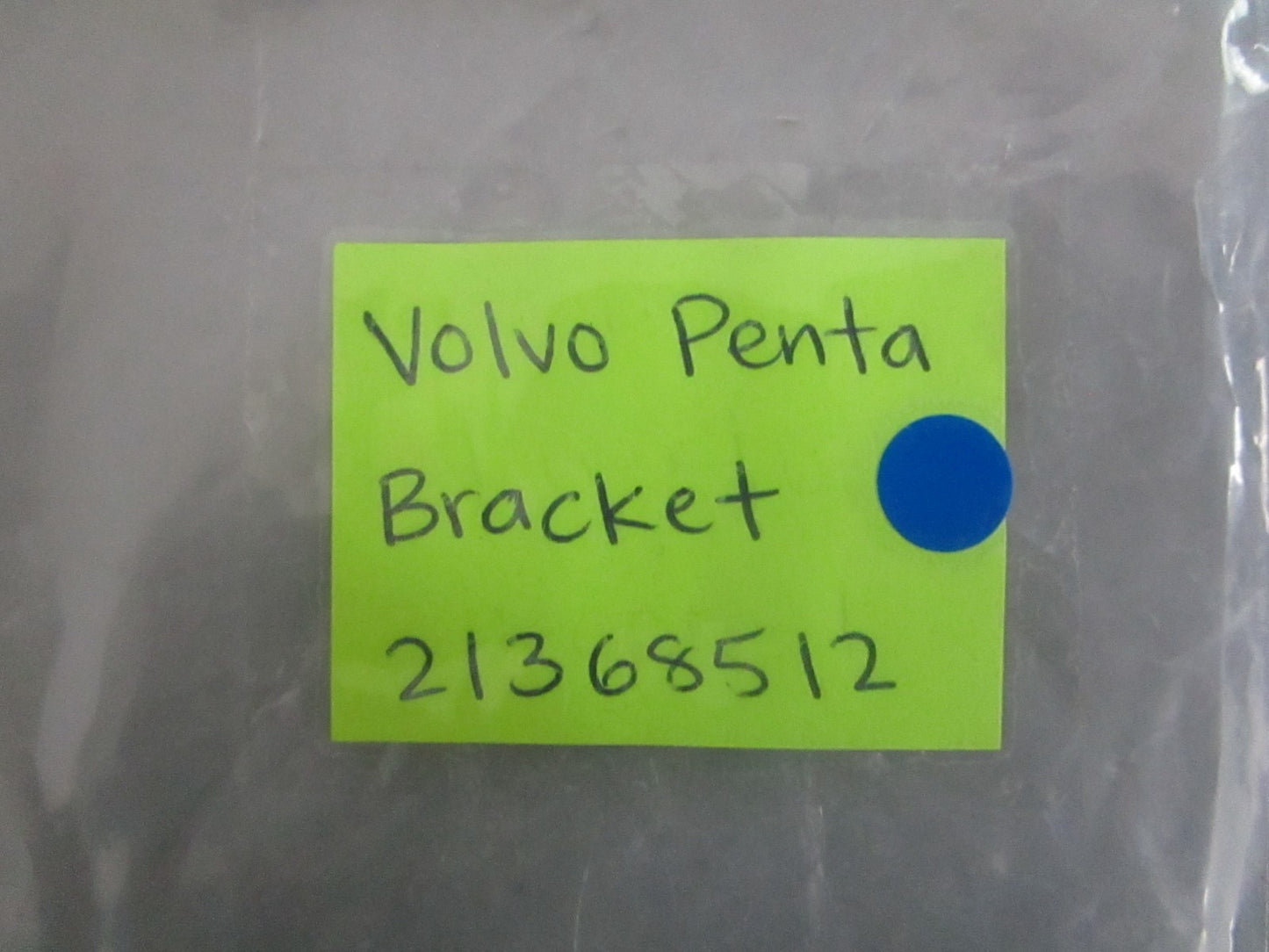 NEW OEM 21368512 Volvo Penta Bracket 0820