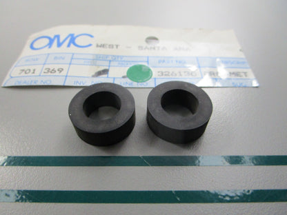 NEW OEM (LOT OF 2) 326130 0326130 OMC Johnson Evinrude Grommet 0810