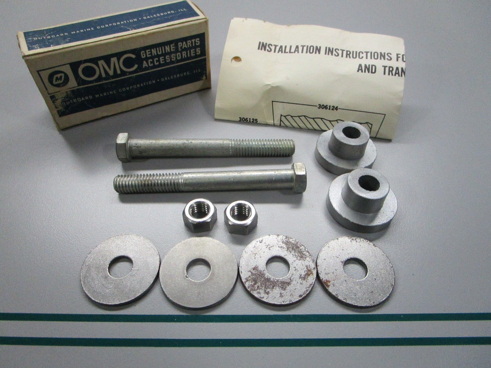 NEW OEM 377598 0377598 OMC Johnson Evinrude Hardware Kit 0810