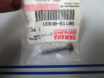 NEW OEM 90119-06831 Yamaha Fuel Tank Bolt & Washer 0720
