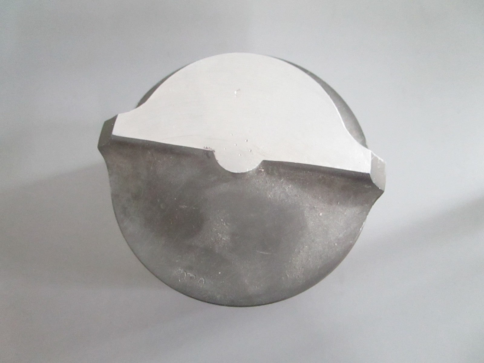 NEW OEM 388673 322969 OMC Johnson Evinrude .020 Piston 0820