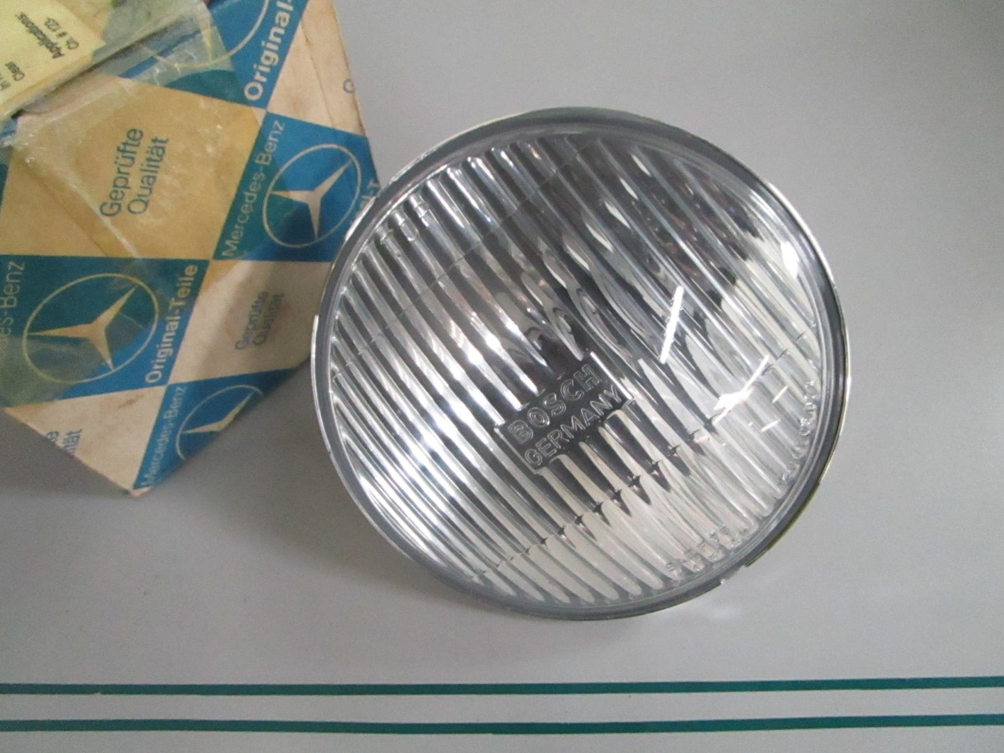 NEW OEM 0008264099 1305301046 Mercedes-Benz Bosch Fog Light Lens 0820