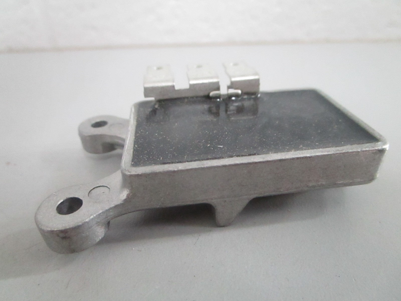 NEW OEM 611098A Tecumseh Regulator 0820