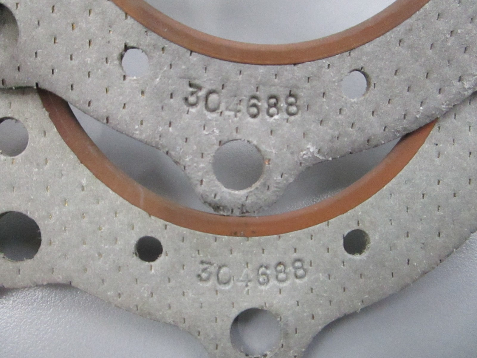 NEW OEM (LOT OF 2) 304688 0304688 OMC Johnson Evinrude Gasket 0810
