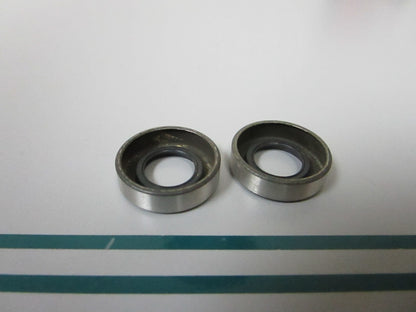 NEW OEM (LOT OF 2) 318972 0318972 OMC Johnson Evinrude Seal 0810
