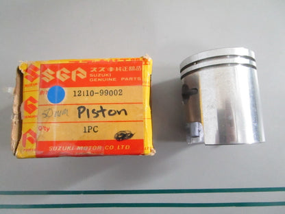 NEW OEM 12100-99002 Suzuki Piston 0820