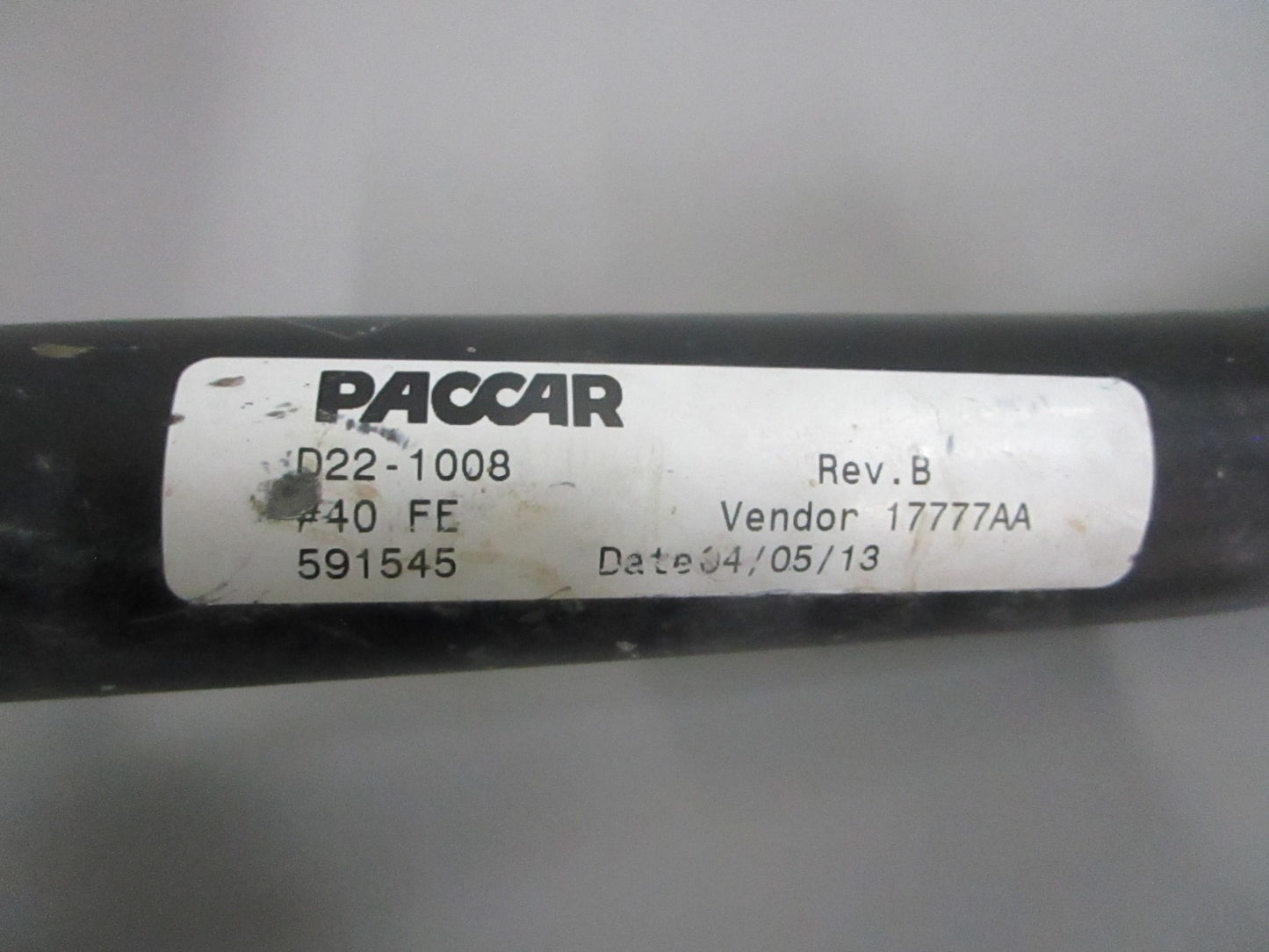 NEW OEM D22-1008 Paccar Oil Fill Cover 0820