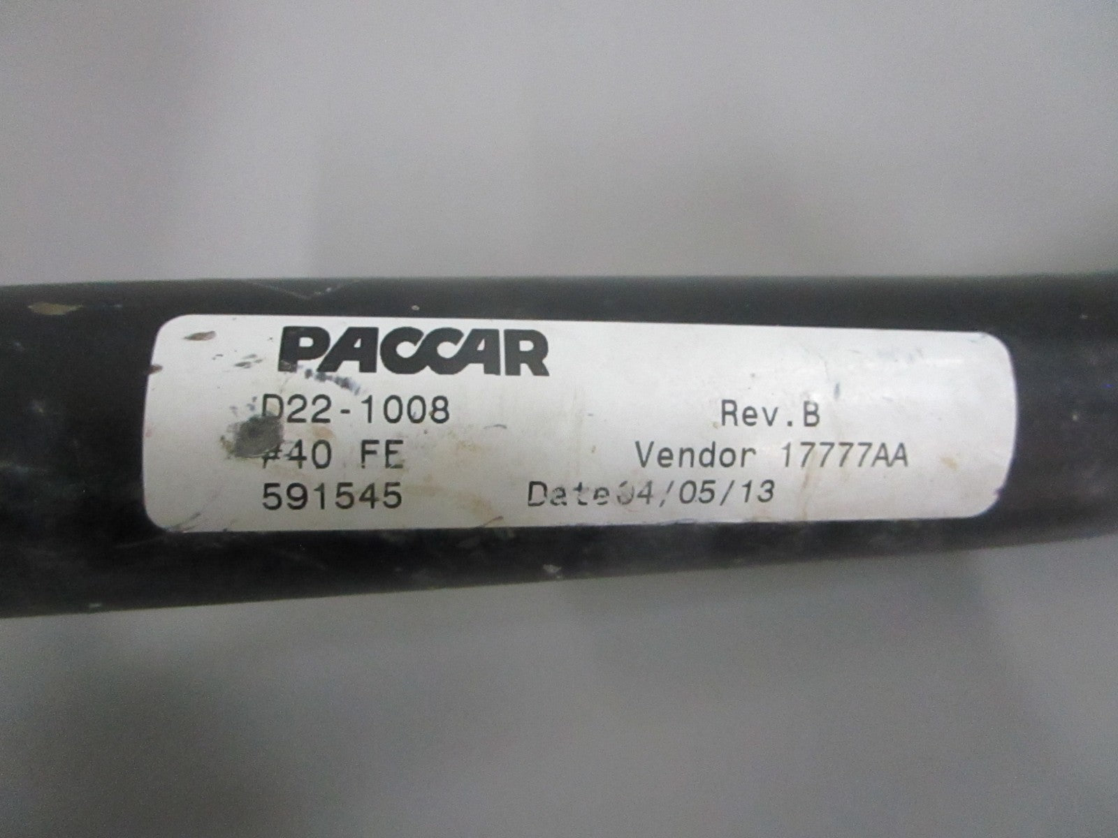 NEW OEM D22-1008 Paccar Oil Fill Cover 0820