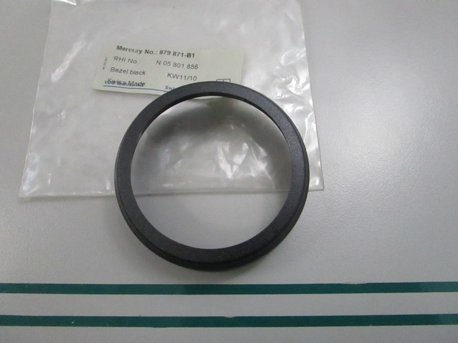 NEW OEM 879871-B1 Mercury Quicksilver Bezel 0810